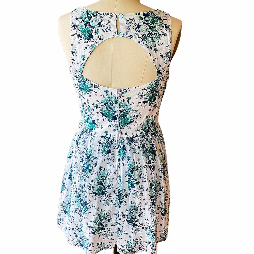 SPEECHLESS Floral Blue & White Summer Dress ~ Junior Ladies Size 13